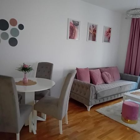 Skyline Apartment Bijeljina Extérieur photo